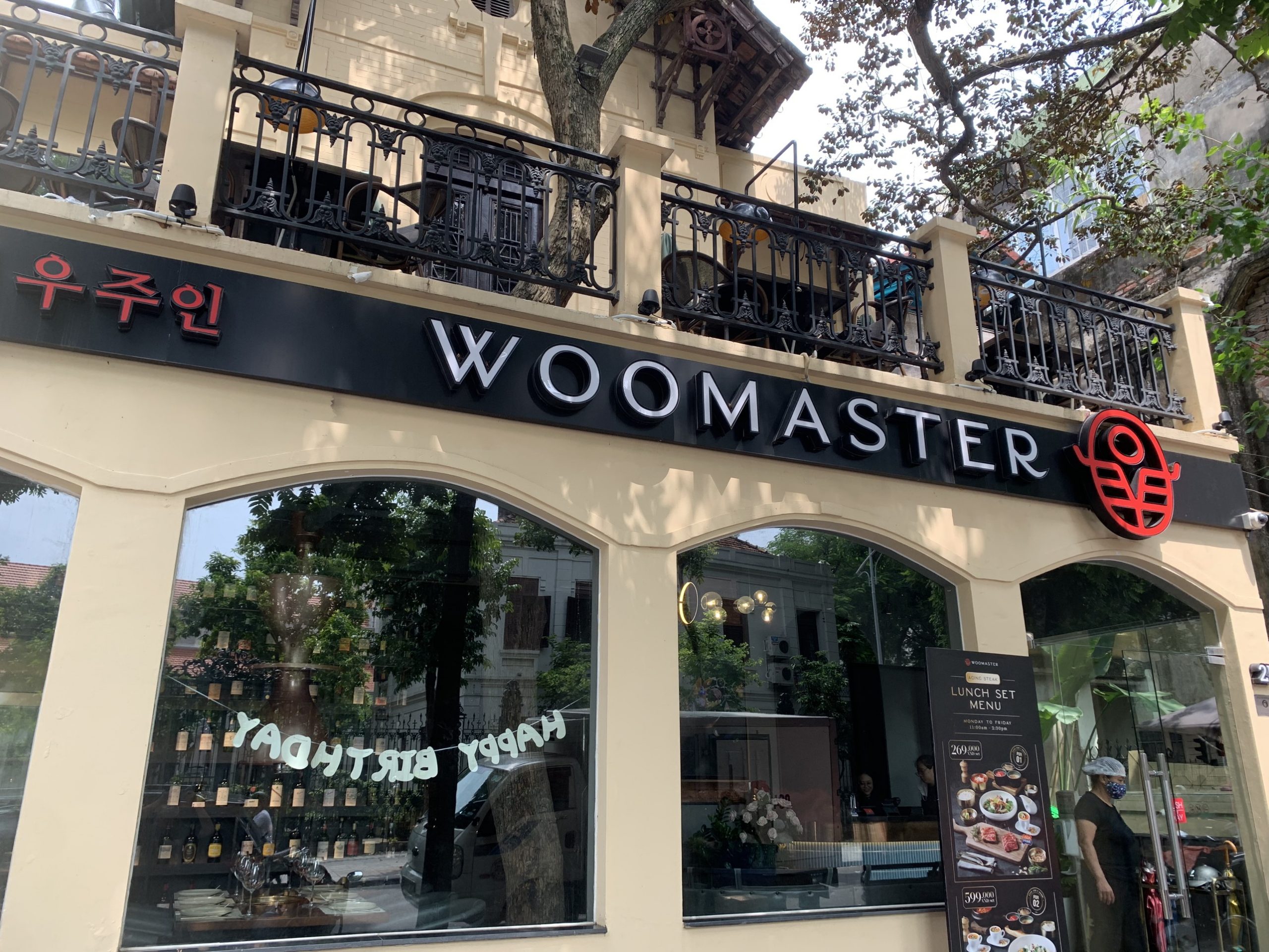 nhà hàng woomaster