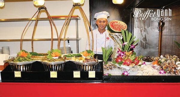 Nha-hang-buffet-Ganh-Bong-Sen-600x325.jpg